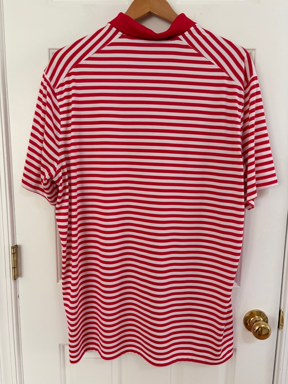 Nike Men’s Red & White Striped Golf Shirt. Size XL. - Picture 4 of 4